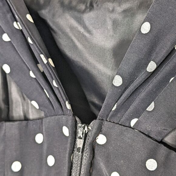 Vintage Black & White Polkadot Structured Dress size 8 - Picture 7 of 10